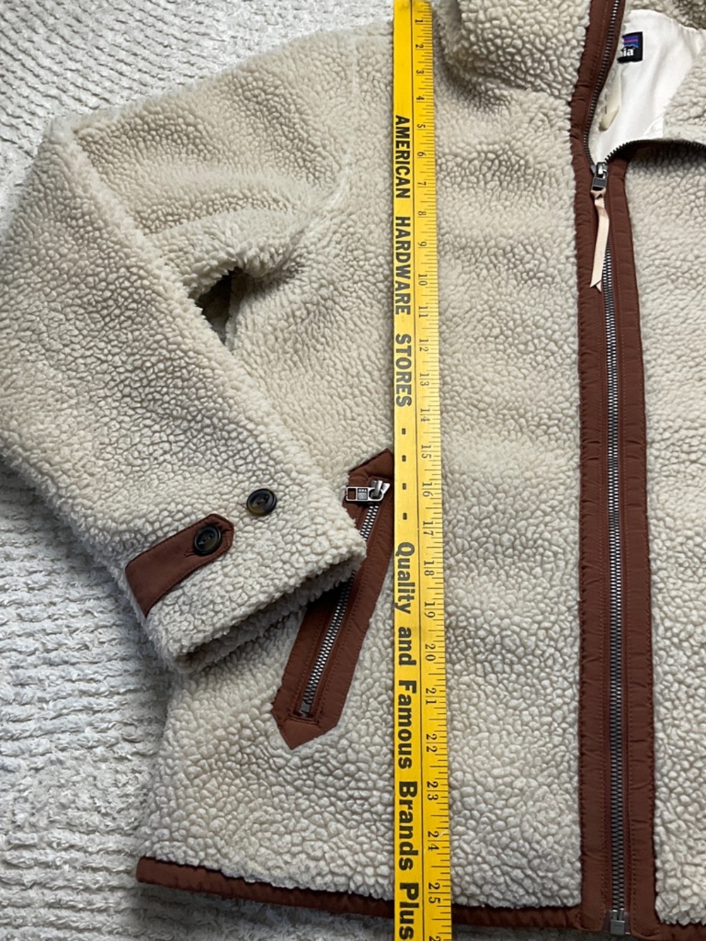 Patagonia Women's Divided Sky Jacket Sherpa with Brown Trim Size Medium - Picture 10 of 16